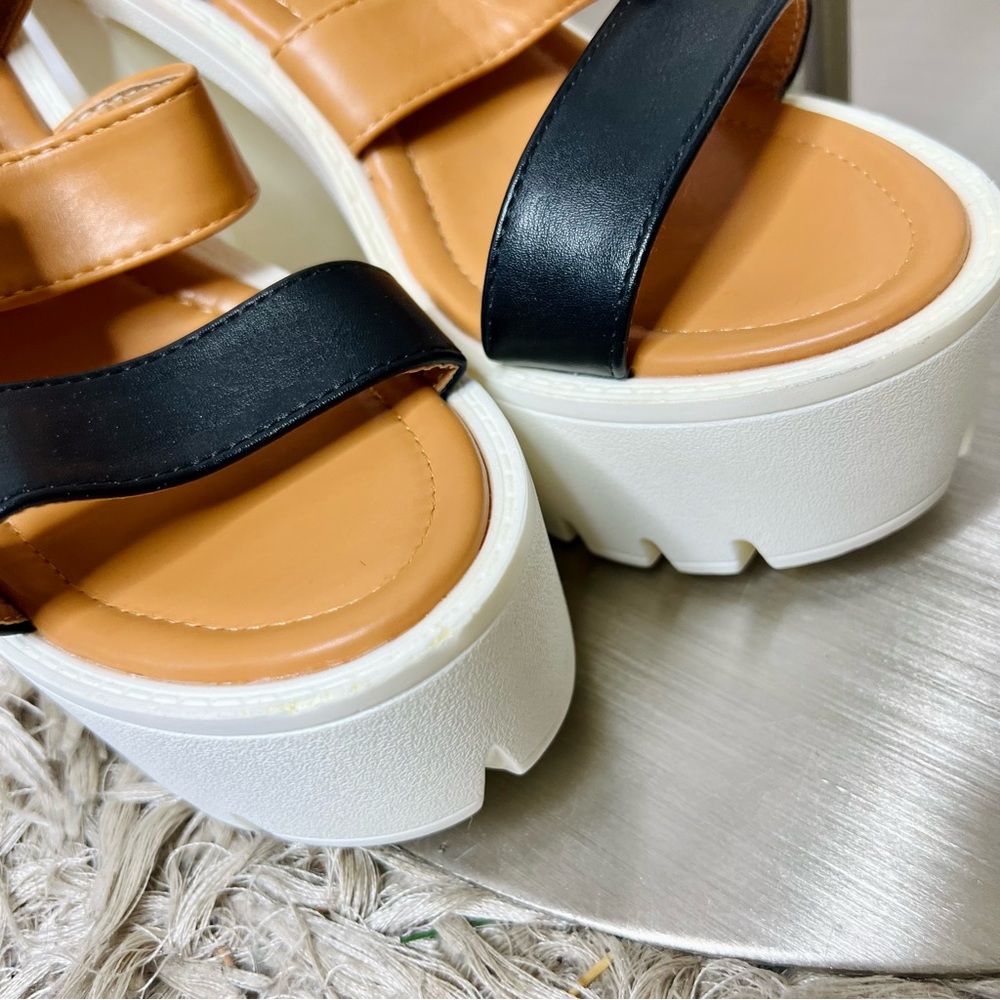 NEW ‘Raina’ Chunky Heels - Picture 8 of 11